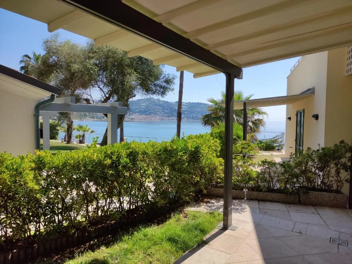 Residence Baia La Ruota Bordighera Italië